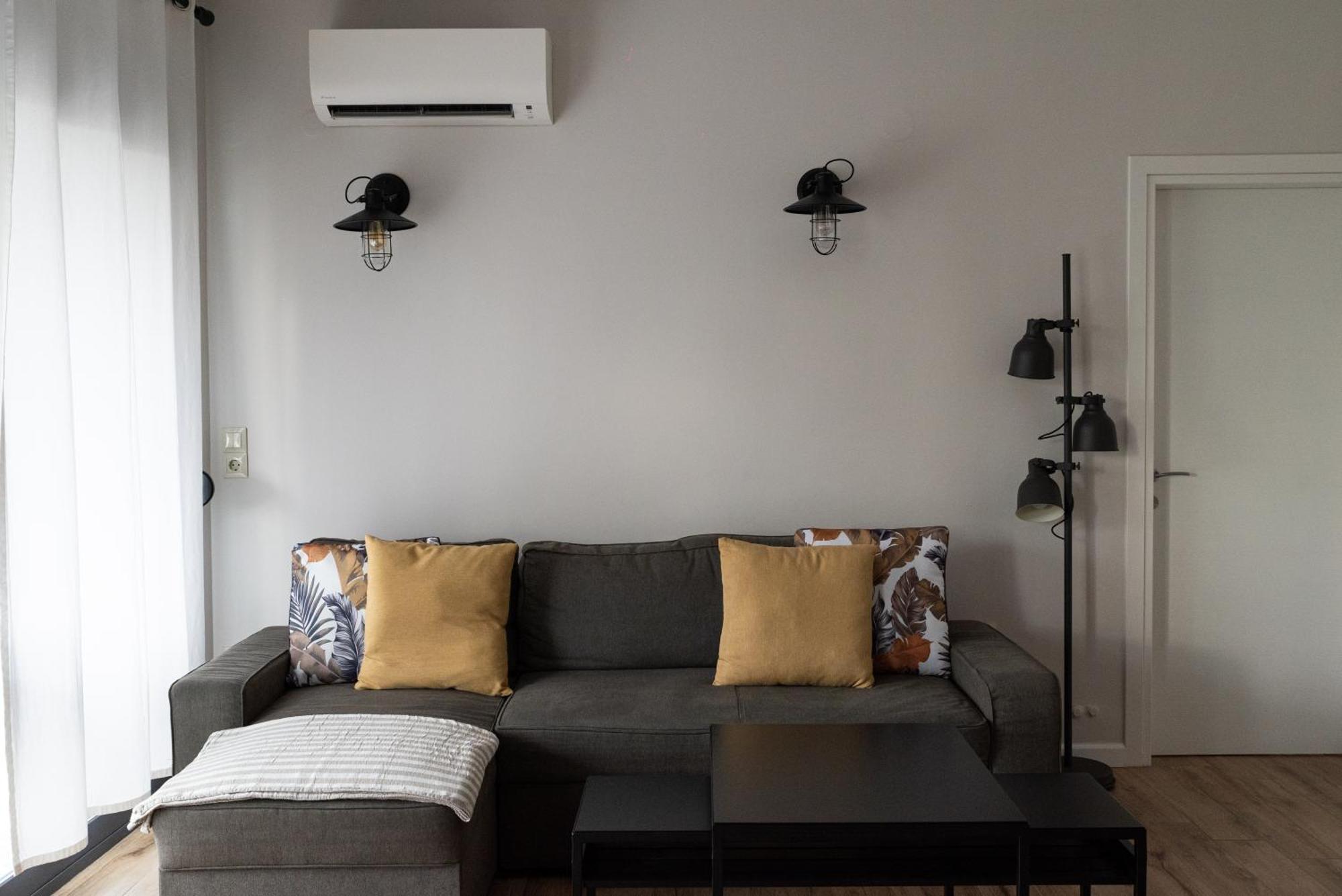 Cos Seafront Apartments เยราคินิ ภายนอก รูปภาพ